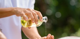 Benefits of Massage Oils for Glowing Skin